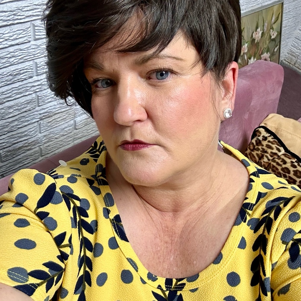 Wig - Picture 3 of 5